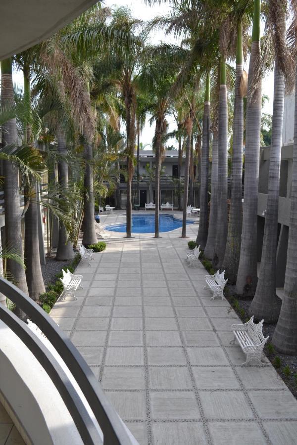 Hotel Suites Del Real Zapopan Esterno foto
