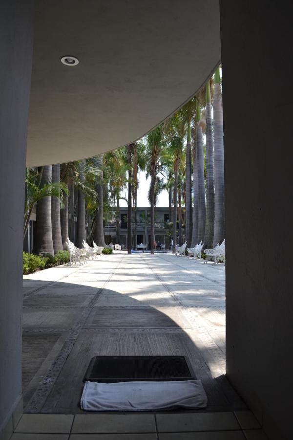 Hotel Suites Del Real Zapopan Esterno foto