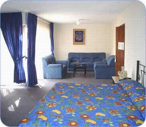 Hotel Suites Del Real Zapopan Esterno foto